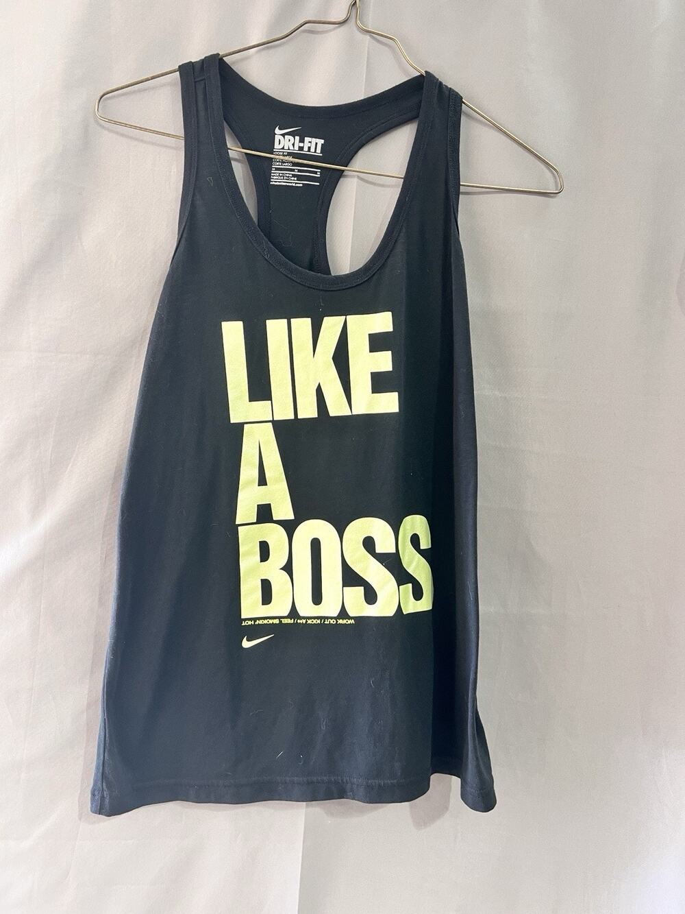 black Nike women's "Like A Boss" workout racerback tank top Size Medium TG2136